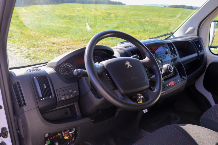 Peugeot Boxer 2,2 BlueHDI 121kW L4 CZ 1 Maj