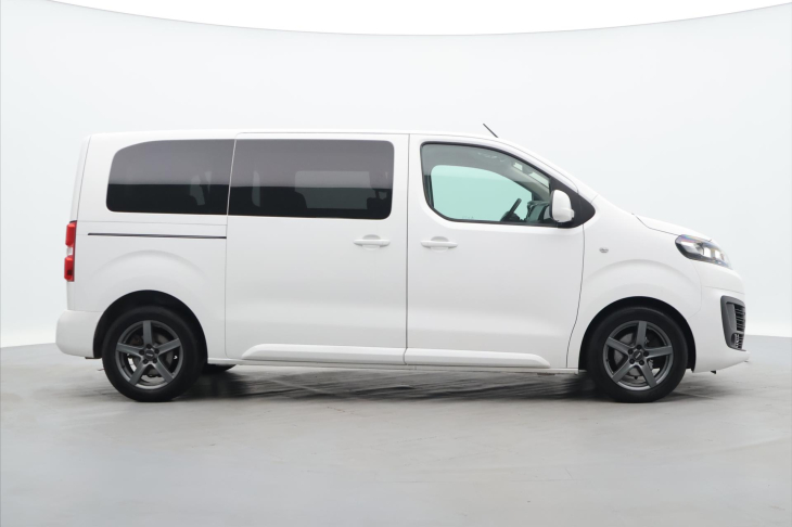 Citroën SpaceTourer 2,0 HDI 110kW Shine 8-Míst