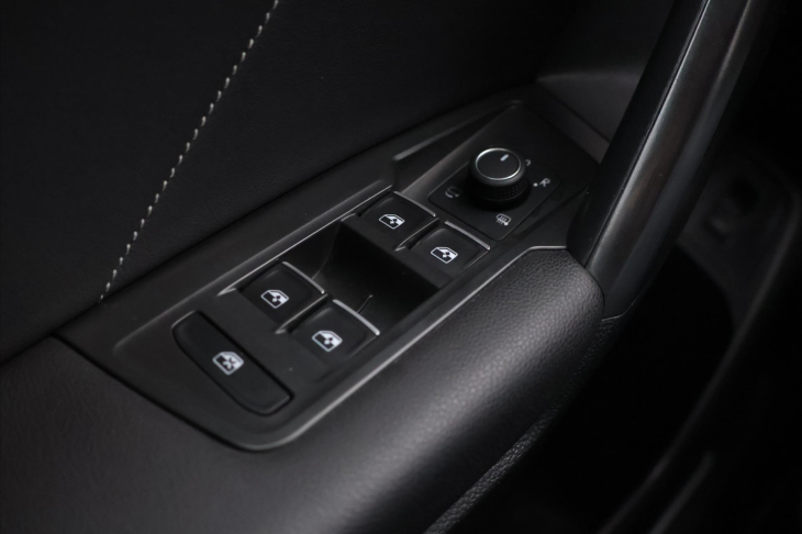Volkswagen Tiguan Allspace 2,0 TDI R-line 4Motion DSG DPH