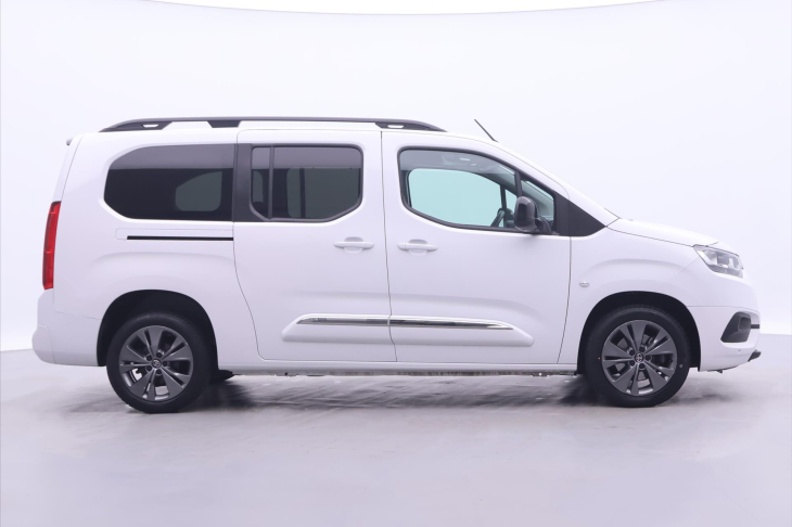 Toyota ProAce City Verso 1,2 T 96kW L2 Aut 7Míst DPH CZ