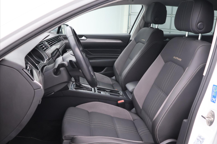Volkswagen Passat 2,0 TDI 147kW 4M DSG CZ Alltrack