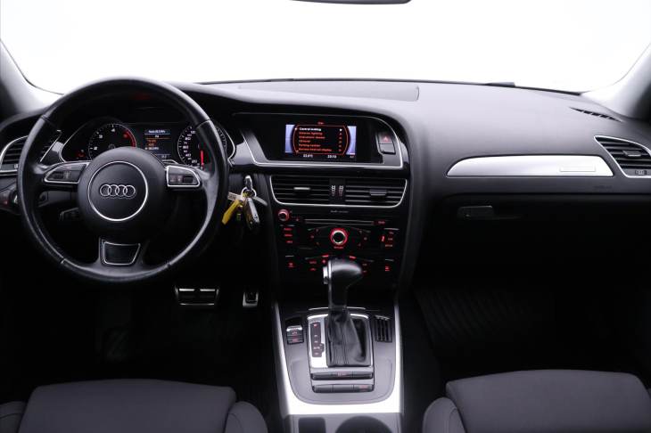 Audi A4 2,0 TDI Quattro S-line S-tronic
