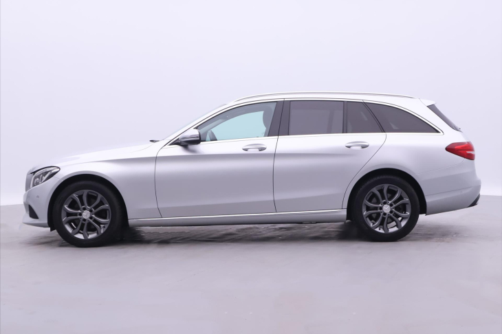 Mercedes-Benz Třídy C 2,1 220d 125kW Aut. Kůže LED