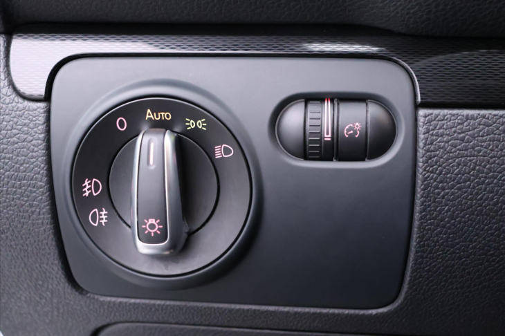 Volkswagen Scirocco 2,0 TDI 110kW DSG R-Line Xenon