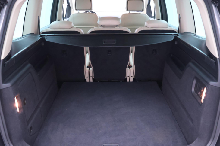 Volkswagen Sharan 2,0 TDI 100kW Highline Navi