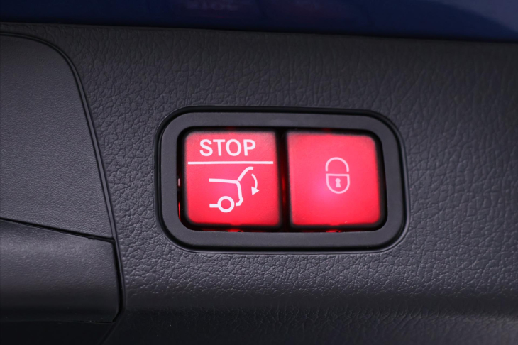 Mercedes-Benz GLB 2,0 200d 4Matic AMG Premium