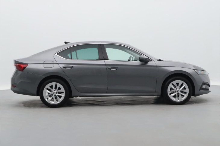 Škoda Octavia 1,5 TSI DSG Style Matrix DPH