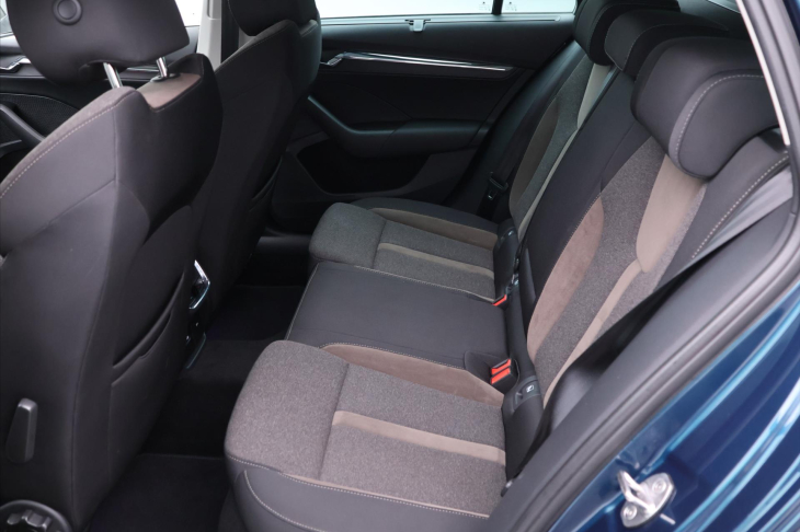 Škoda Octavia 2,0 TSI 140kW DSG Scout DPH