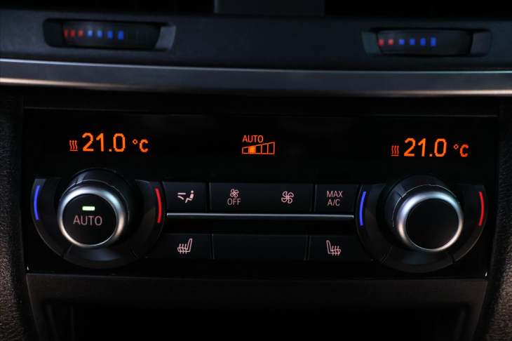 BMW X6 3,0 M50d xDrive 280kW CZ