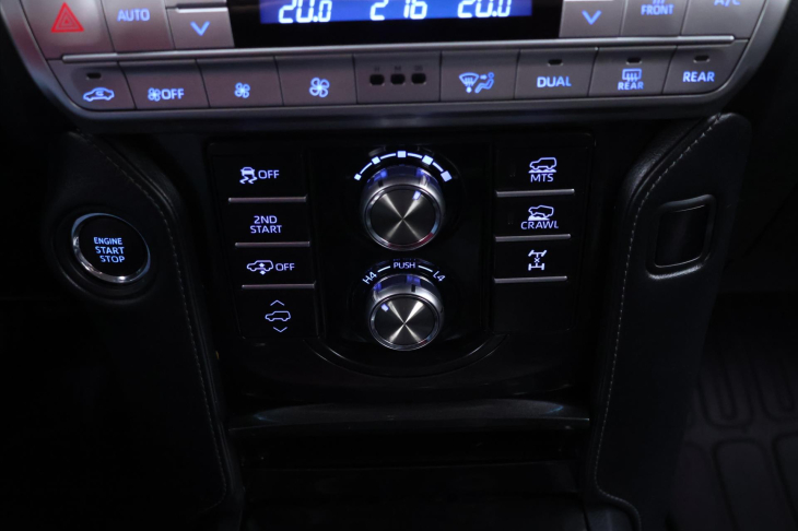 Toyota Land Cruiser 2,8 D-4D 150kW Aut. 4x4 CZ