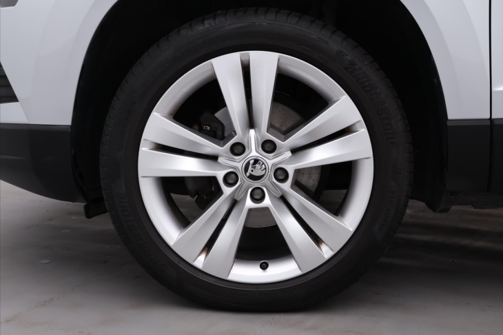 Škoda Karoq 1,6 TDI DSG Style Sport Navi