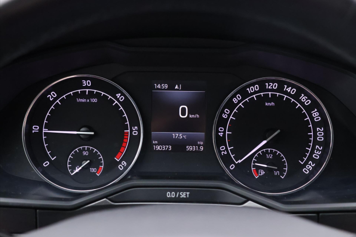 Škoda Superb 2,0 TDI 140kW CZ Style Plus