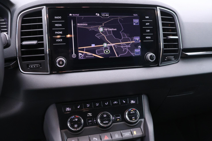 Škoda Karoq 1,5 TSI 110kW DSG CZ Style DPH