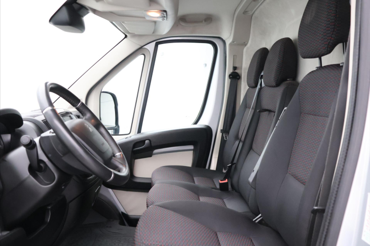 Peugeot Boxer 2,2 HDI 96kW Access CZ DPH