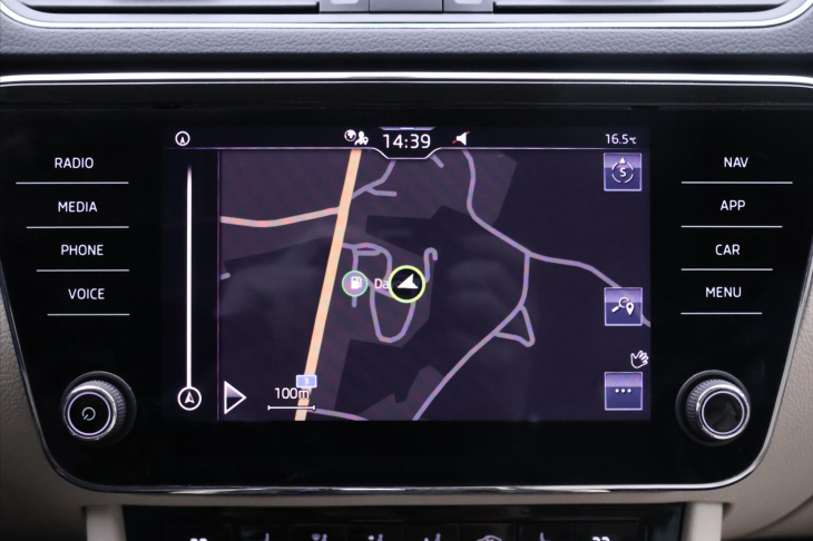 Škoda Superb 2,0 TDI DSG 4x4 CZ Style DPH