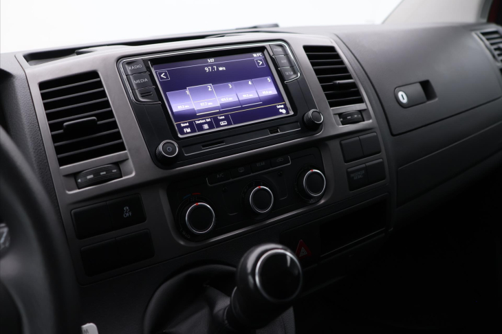 Volkswagen Multivan 2,0 TDI 103KW 7 Míst