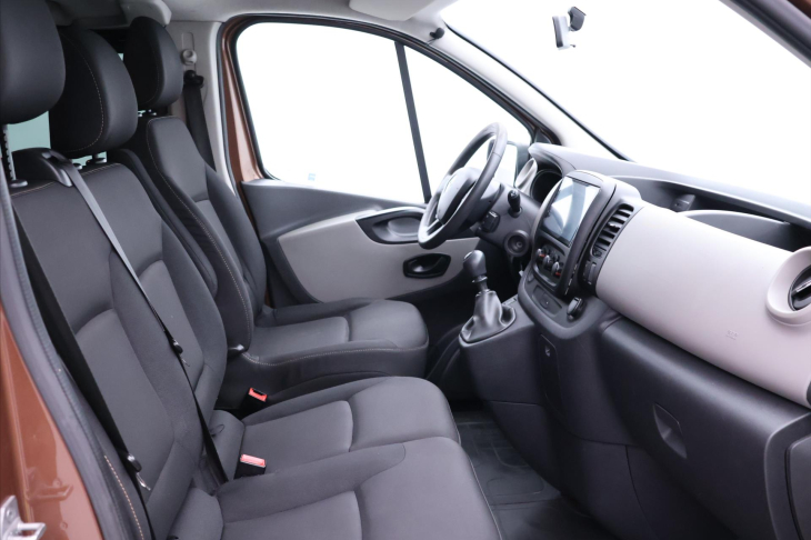 Renault Trafic 1,6 dCi 85kW Business Passenger CZ