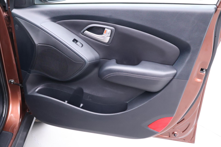 Hyundai ix35 1,6 GDI 99KW TRIKOLOR KLIMA