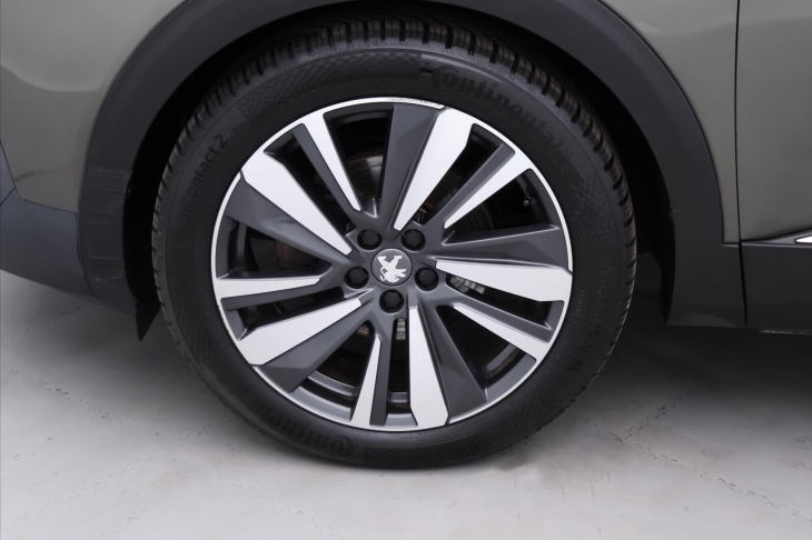 Peugeot 5008 1,2 PT 96kW Allure PANO 7-míst