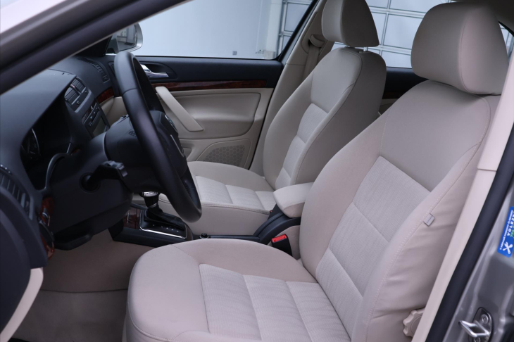Škoda Octavia 1,4 TSI DSG Elegance Serv. kn