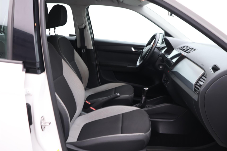 Škoda Fabia 1.0 TSI 70kW CZ Klima