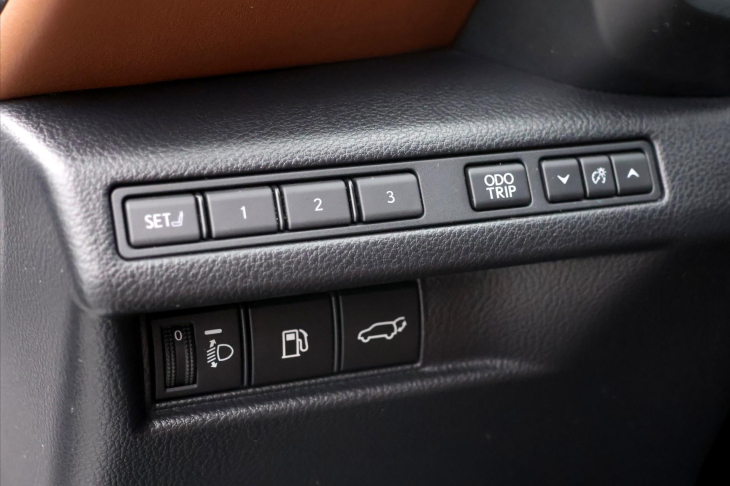 Lexus LBX 1,5 HEV Relax FWD 67kW CZ