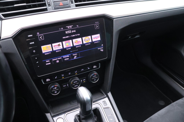 Volkswagen Passat 2.0 TSI 140kW R-Line CZ LED