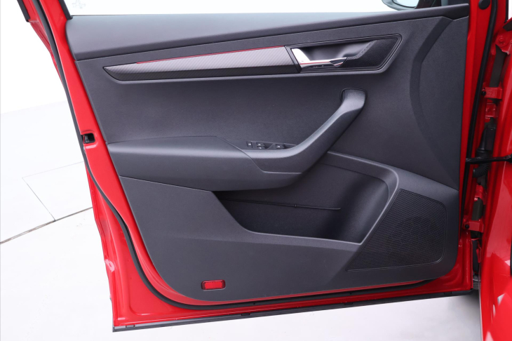 Škoda Karoq 1,5 TSI DSG Sportline 1Maj DPH