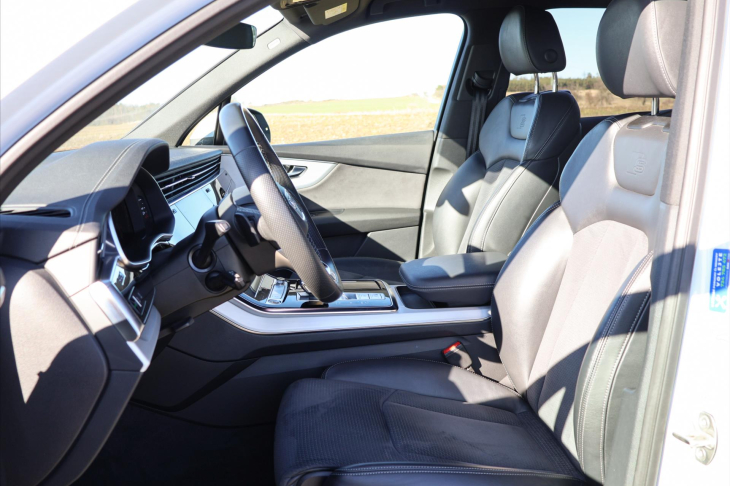Audi Q7 3,0 TDI quattro tiptronic S line