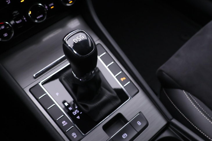 Škoda Superb 2,0 TDI 110kW DSG Style DPH CZ