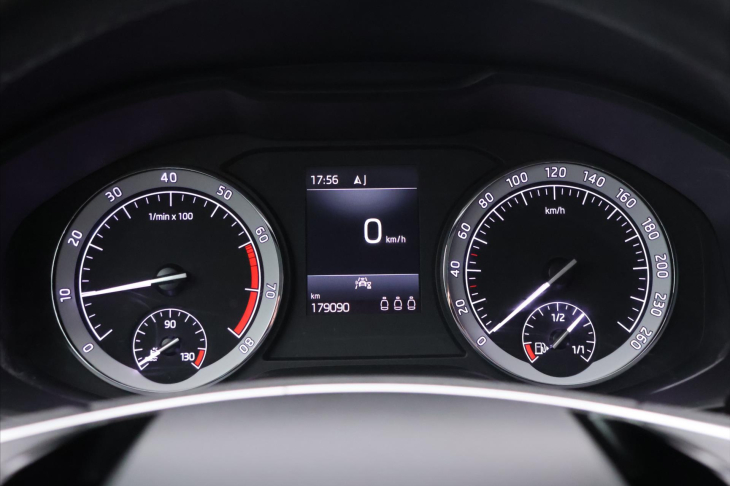 Škoda Karoq 1,0 TSI Business DPH serv.kn.