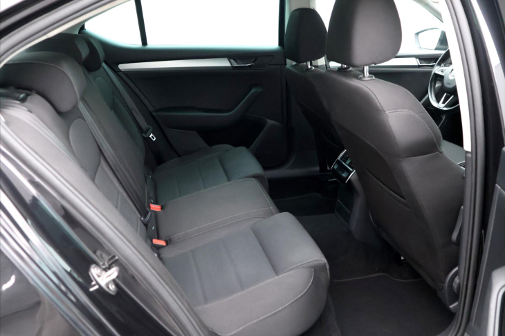 Škoda Superb 1,6 TDI 88kW DSG Aut.klima