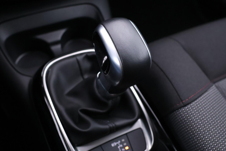 Citroën C4 Cactus 1,2 PT 81kW Aut. Shine Navi CZ