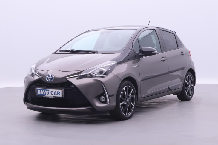 Toyota Yaris 1,5 Hybrid Automat CZ 1.Maj