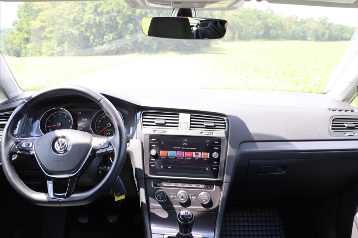 Volkswagen Golf 1,0 TSI 81kW CZ Comfort LED