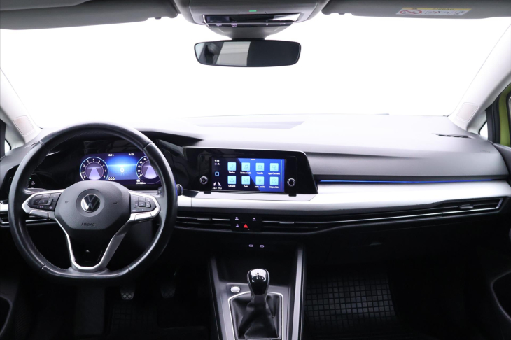 Volkswagen Golf Variant 1,5 TSI 110kW CZ LED 1.Maj