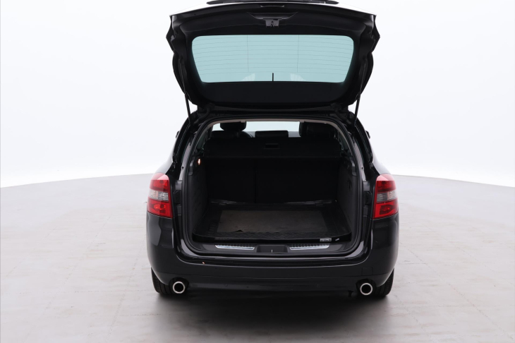 Renault Laguna 2,0 dCi 110 kw Black Edition
