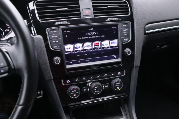 Volkswagen Golf 2,0 TSI R 221kW DSG 4Motion