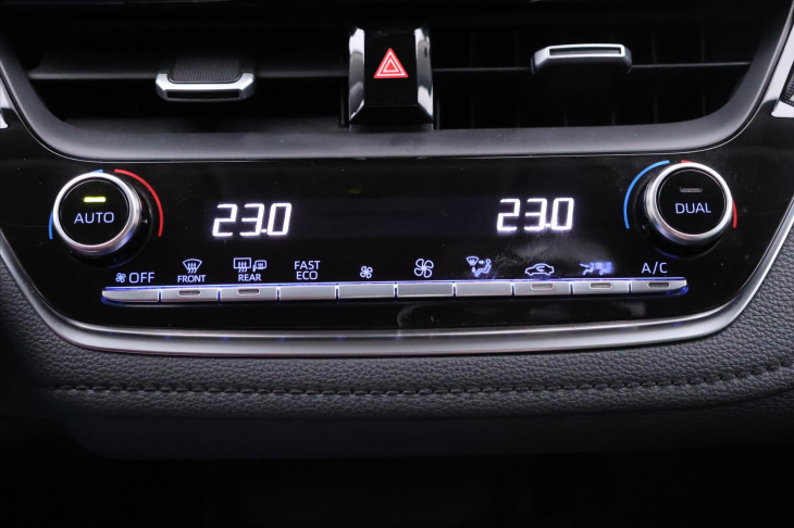 Toyota Corolla 1,8 Hybrid 90kW e-CVT CZ