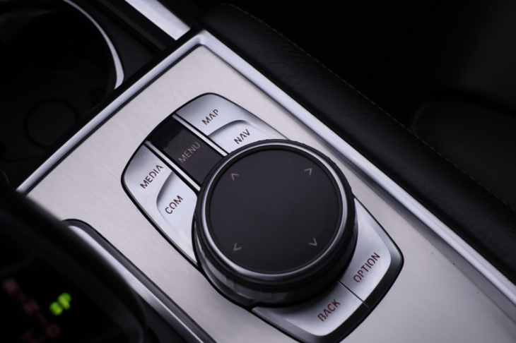 BMW Řada 7 3,0 740d 235kW xDrive LED