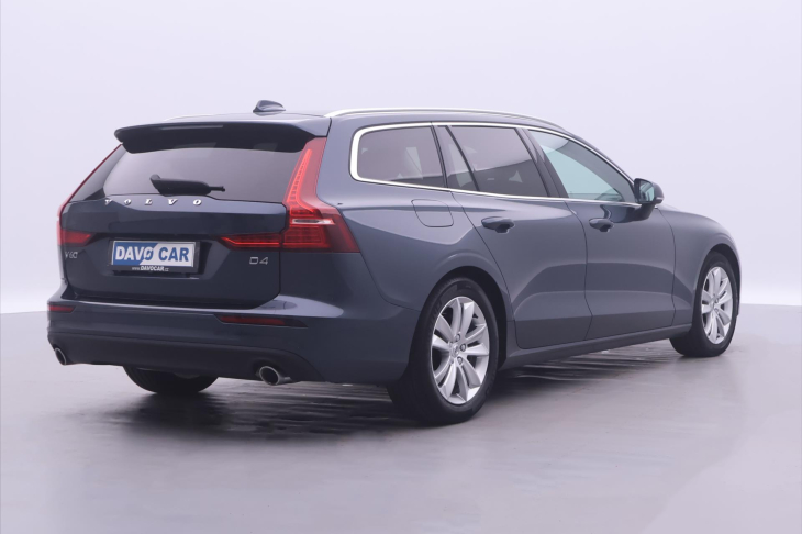 Volvo V60 2,0 D4 Aut. Momentum 1.Maj.