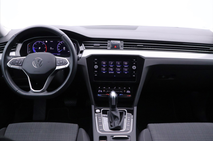 Volkswagen Passat 2,0 TDI 147kW DSG Matrix DPH
