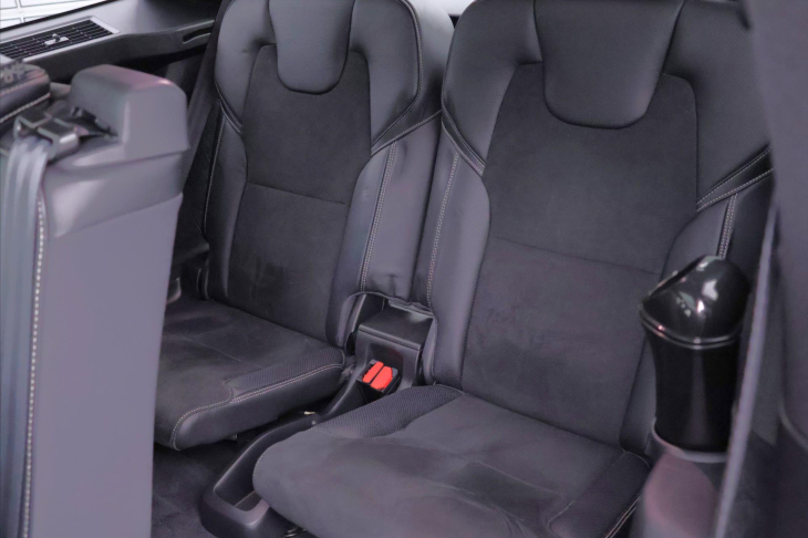 Volvo XC90 2,0 L 173kW D5 R-Design AWD DPH