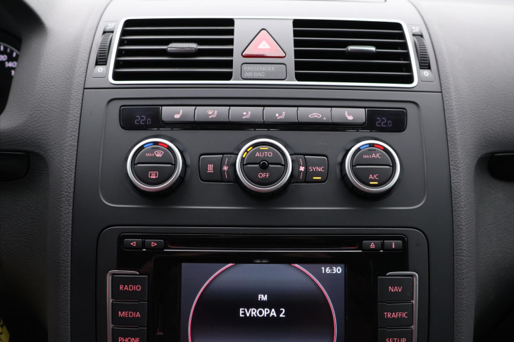 Volkswagen Touran 2,0 TDI 103kW Highline Tažné
