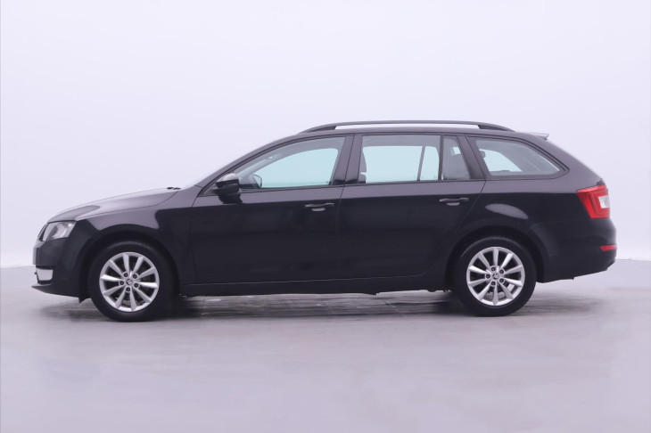 Škoda Octavia 1,4 TSI 103kW Serv.Kniha 1.Maj