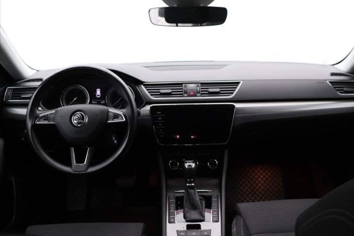 Škoda Superb 2,0 TDI 140kW DSG Style LED