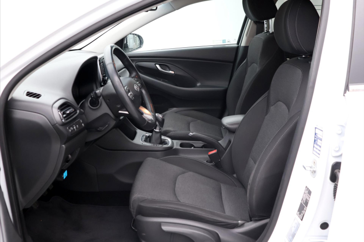 Hyundai i30 1,6 CRDi 85kW Smart LED CZ
