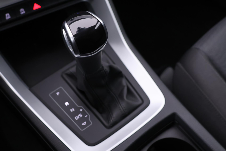 Audi Q3 2,0 40TFSI 140kW virtual 1.Maj