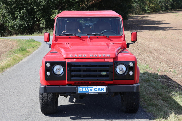 Land Rover Defender 2,4 TD4 7-Míst Kůže A/C 4x4