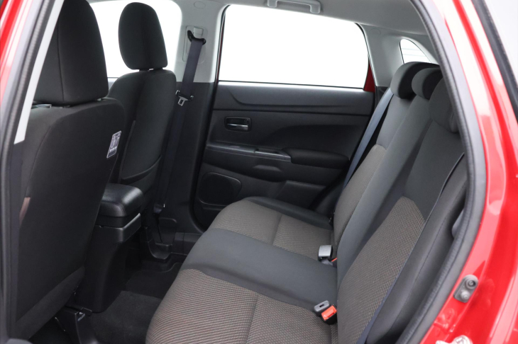 Mitsubishi ASX 2,0 Smart Mivec 110kW CVT CZ